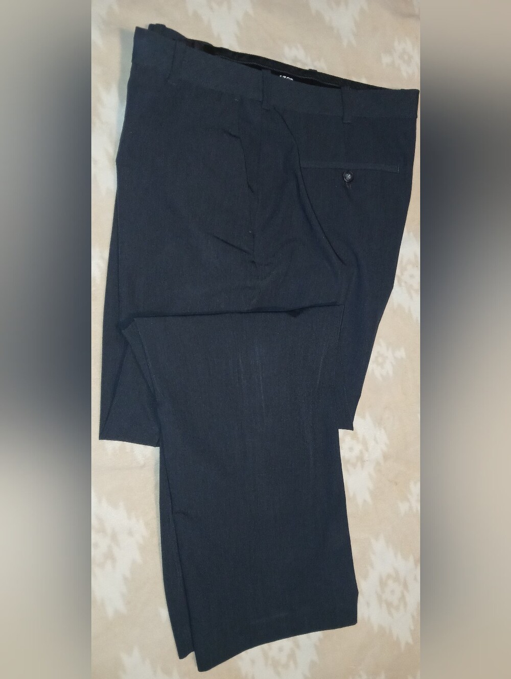 Mens Size 36 W X 30 L IZOD dress Pants